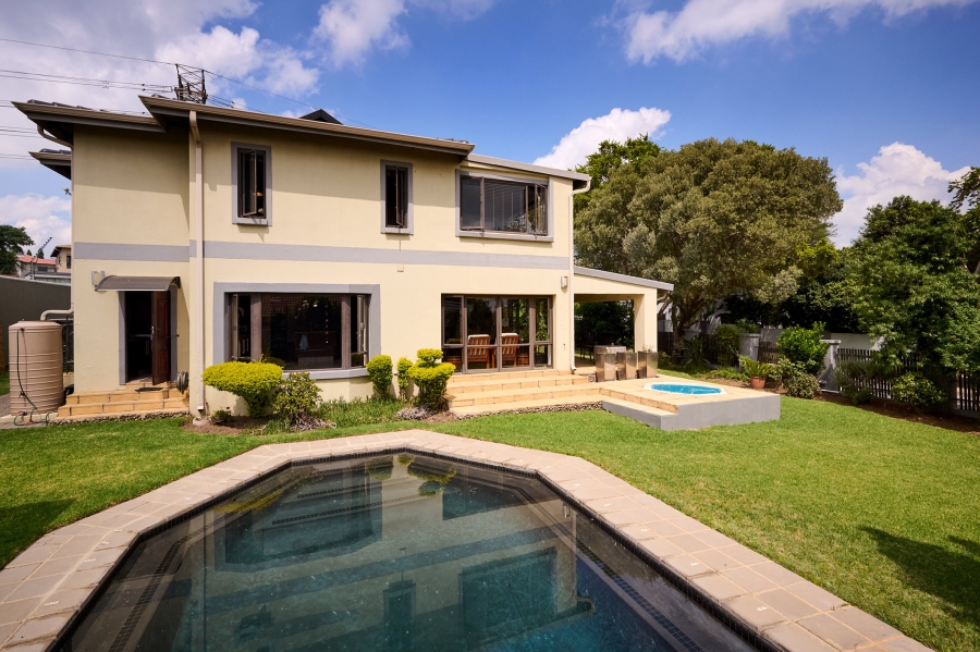 4 Bedroom Property for Sale in Carlswald North Estate Gauteng