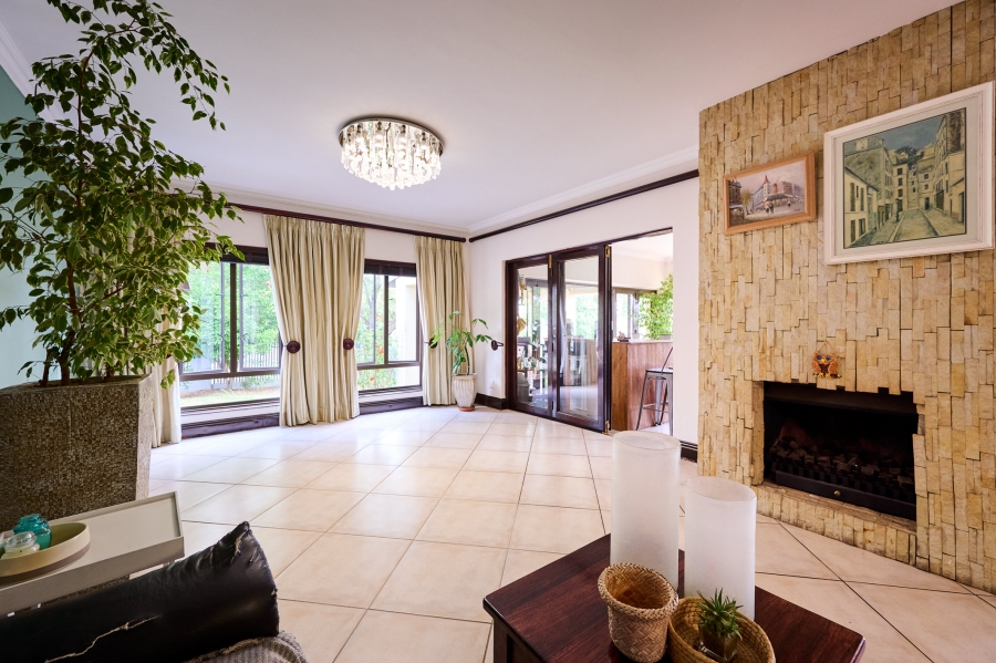 4 Bedroom Property for Sale in Carlswald North Estate Gauteng