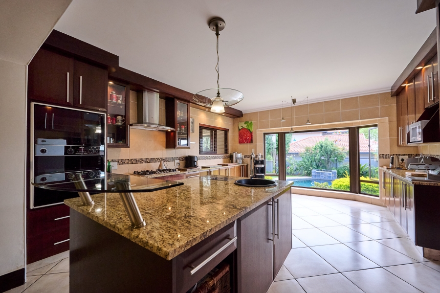 4 Bedroom Property for Sale in Carlswald North Estate Gauteng