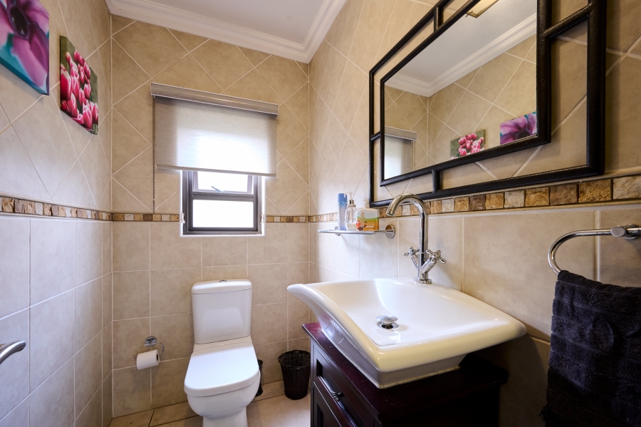 4 Bedroom Property for Sale in Carlswald North Estate Gauteng