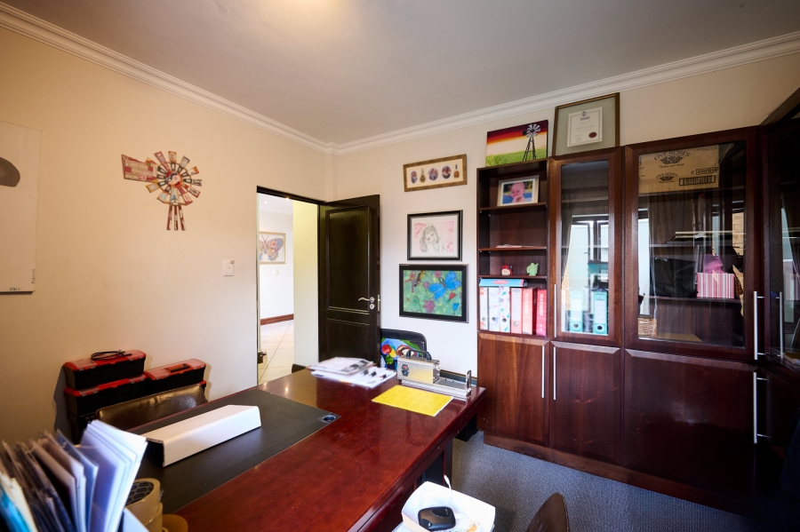 4 Bedroom Property for Sale in Carlswald North Estate Gauteng