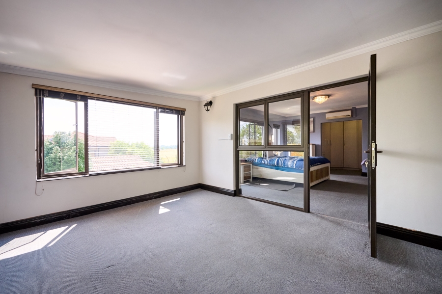 4 Bedroom Property for Sale in Carlswald North Estate Gauteng