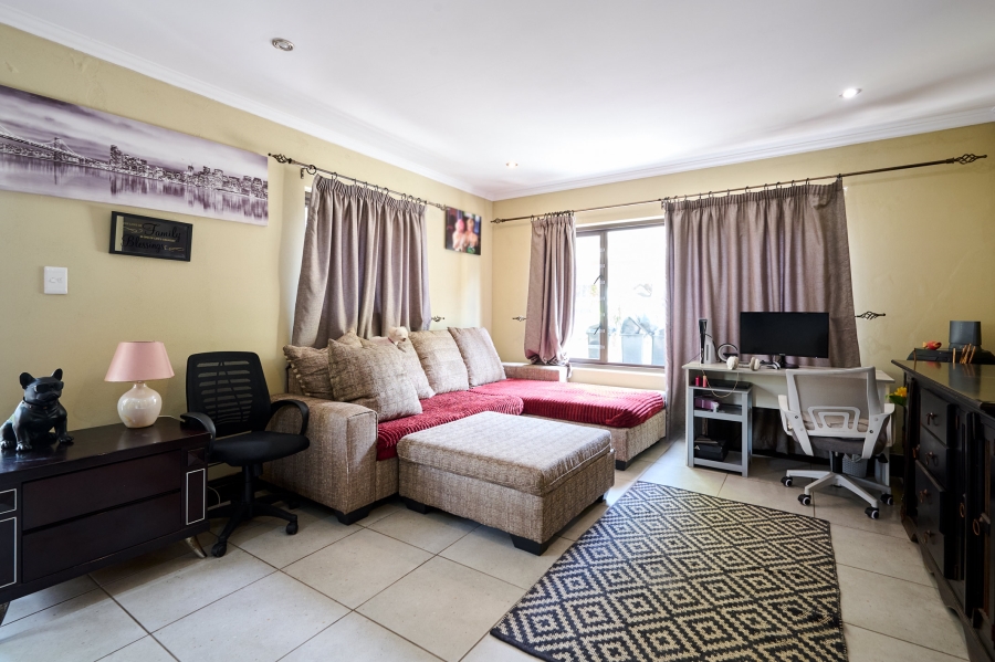 4 Bedroom Property for Sale in Carlswald North Estate Gauteng
