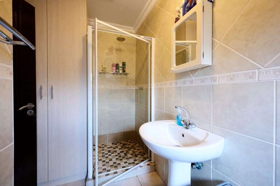 4 Bedroom Property for Sale in Carlswald North Estate Gauteng