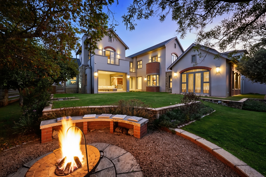 4 Bedroom Property for Sale in Waterfall Country Estate Gauteng