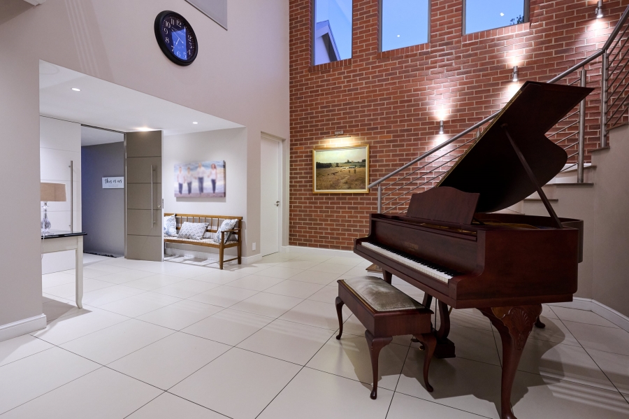 4 Bedroom Property for Sale in Waterfall Country Estate Gauteng