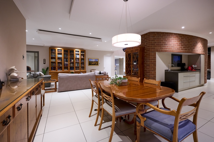 4 Bedroom Property for Sale in Waterfall Country Estate Gauteng