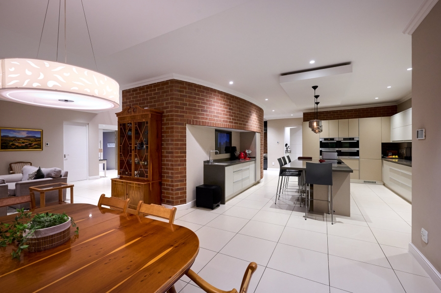 4 Bedroom Property for Sale in Waterfall Country Estate Gauteng