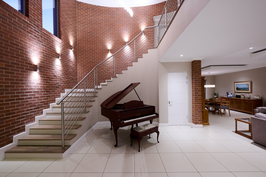 4 Bedroom Property for Sale in Waterfall Country Estate Gauteng