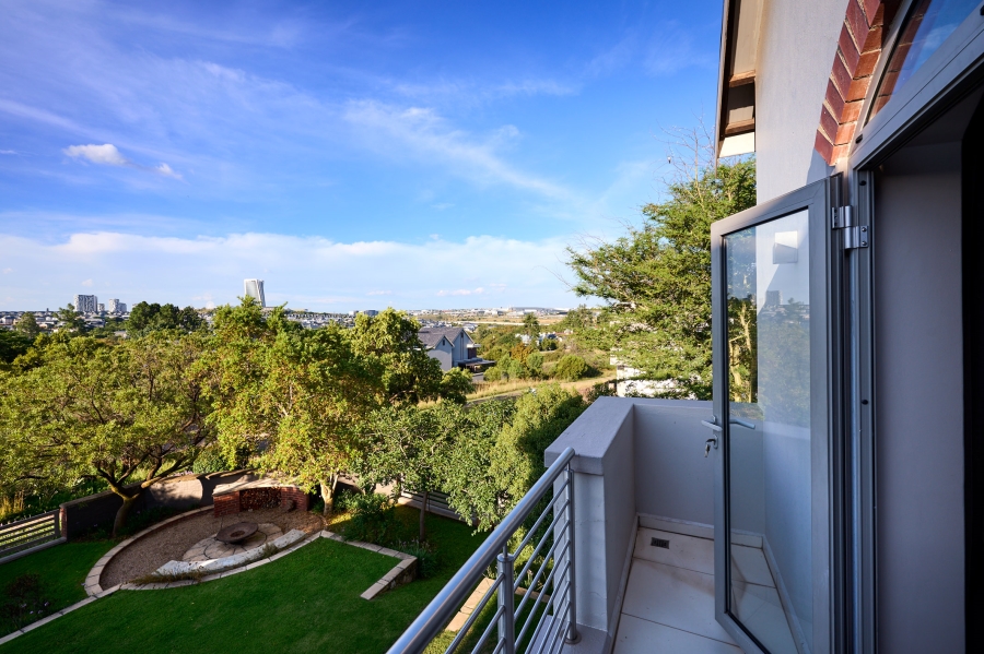 4 Bedroom Property for Sale in Waterfall Country Estate Gauteng