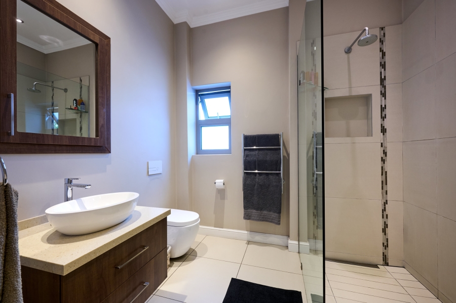 4 Bedroom Property for Sale in Waterfall Country Estate Gauteng