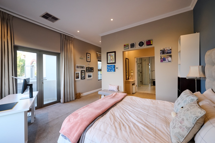 4 Bedroom Property for Sale in Waterfall Country Estate Gauteng