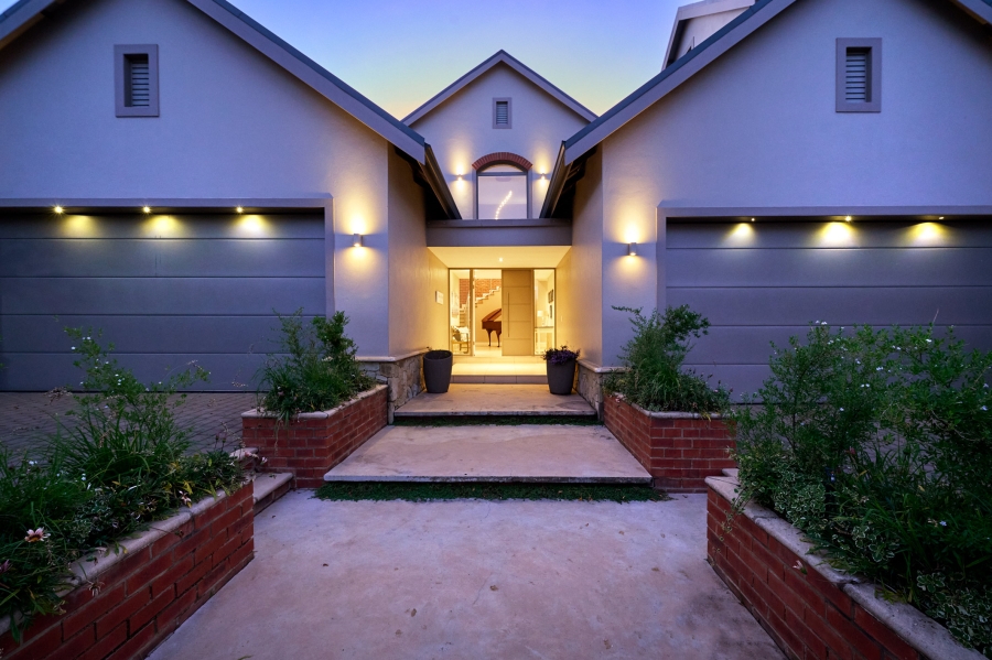 4 Bedroom Property for Sale in Waterfall Country Estate Gauteng