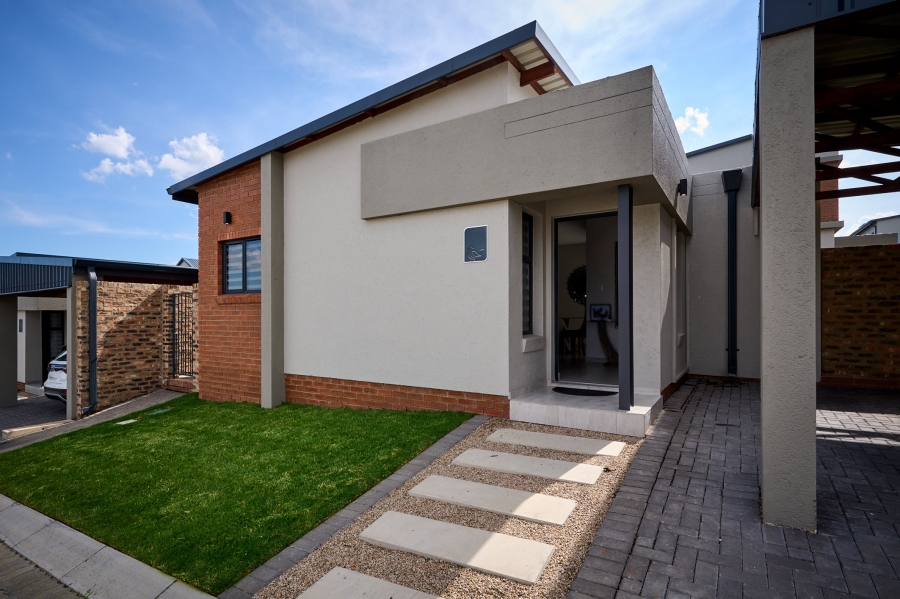 2 Bedroom Property for Sale in Carlswald Gauteng
