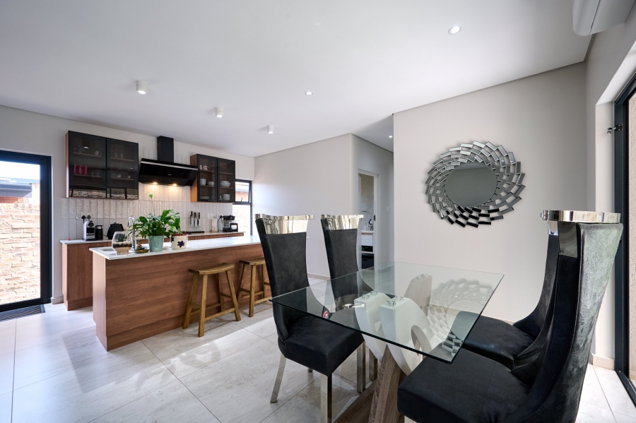 2 Bedroom Property for Sale in Carlswald Gauteng