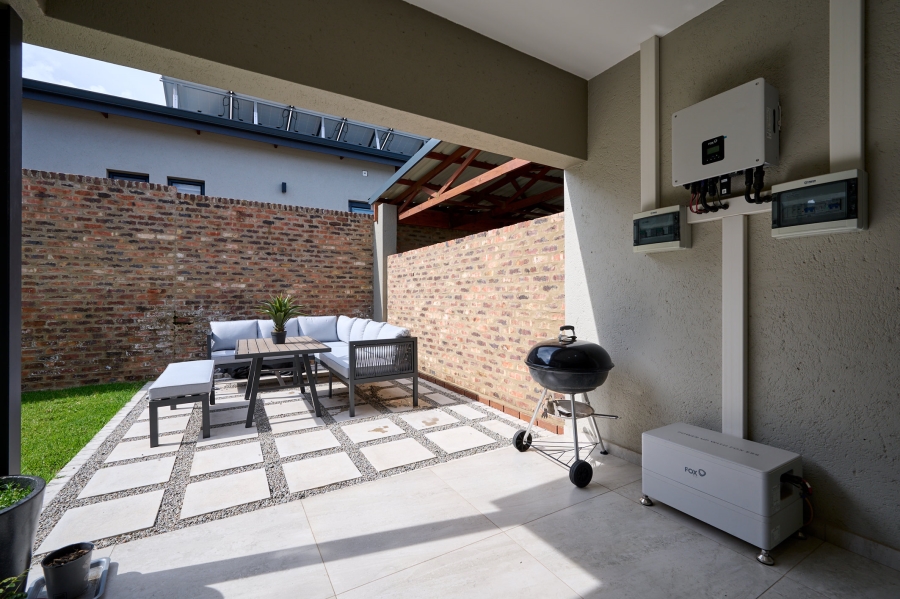 2 Bedroom Property for Sale in Carlswald Gauteng