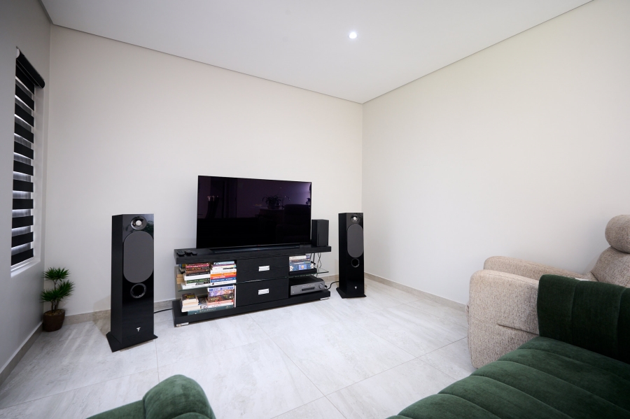 2 Bedroom Property for Sale in Carlswald Gauteng