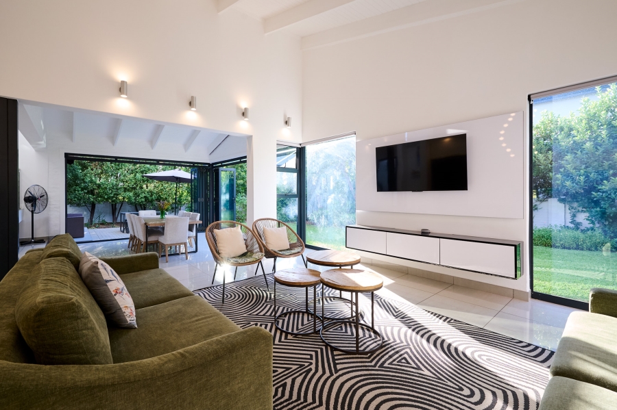 3 Bedroom Property for Sale in Waterfall Country Village Gauteng