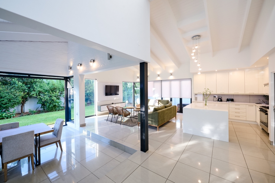 3 Bedroom Property for Sale in Waterfall Country Village Gauteng