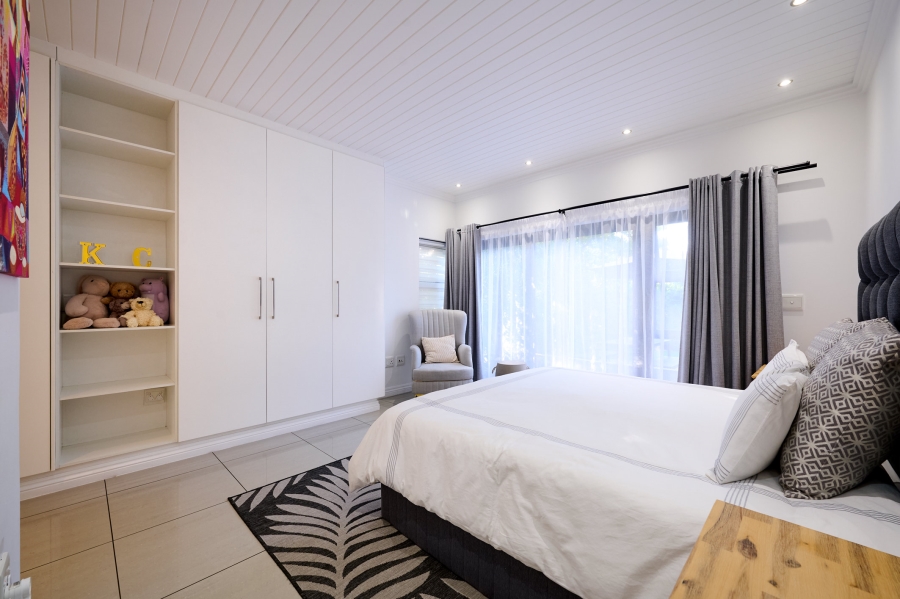 3 Bedroom Property for Sale in Waterfall Country Village Gauteng