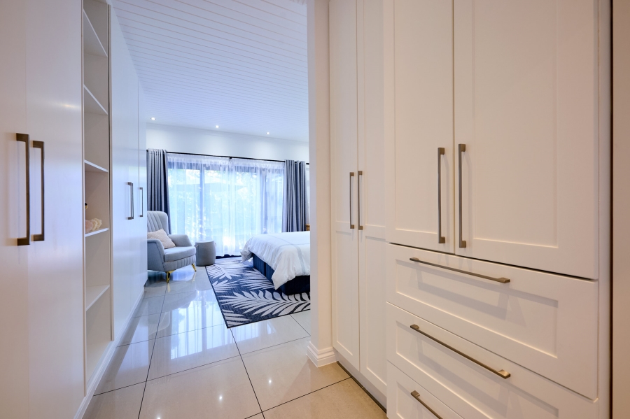 3 Bedroom Property for Sale in Waterfall Country Village Gauteng