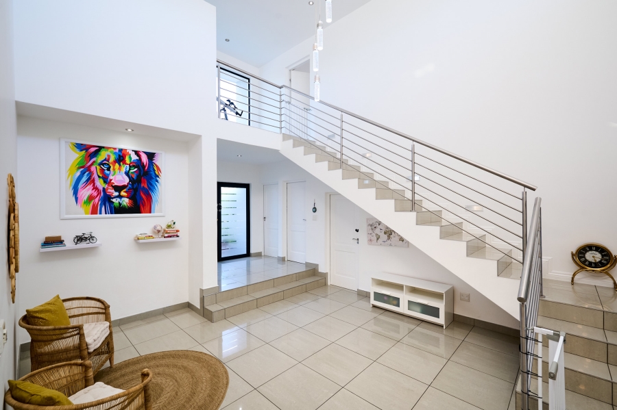 3 Bedroom Property for Sale in Waterfall Country Village Gauteng