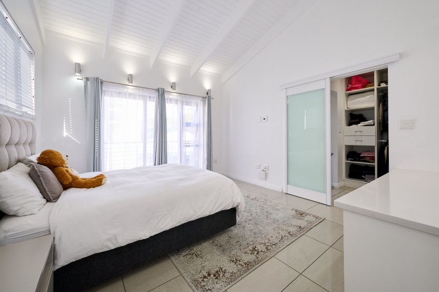 3 Bedroom Property for Sale in Waterfall Country Village Gauteng