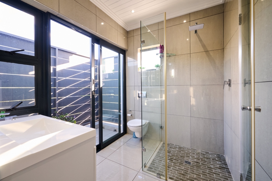 3 Bedroom Property for Sale in Waterfall Country Village Gauteng