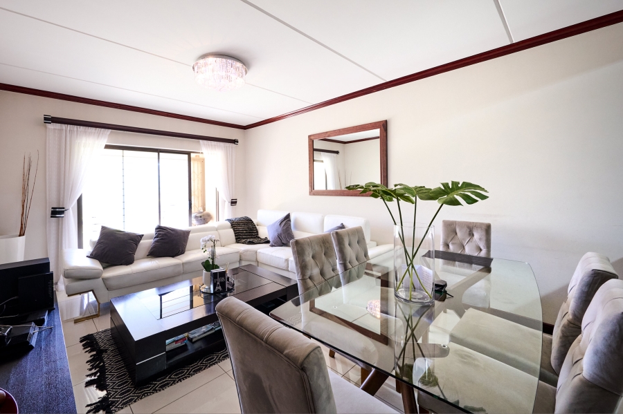 2 Bedroom Property for Sale in Halfway House Gauteng