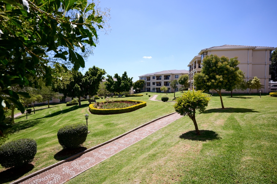 2 Bedroom Property for Sale in Halfway House Gauteng