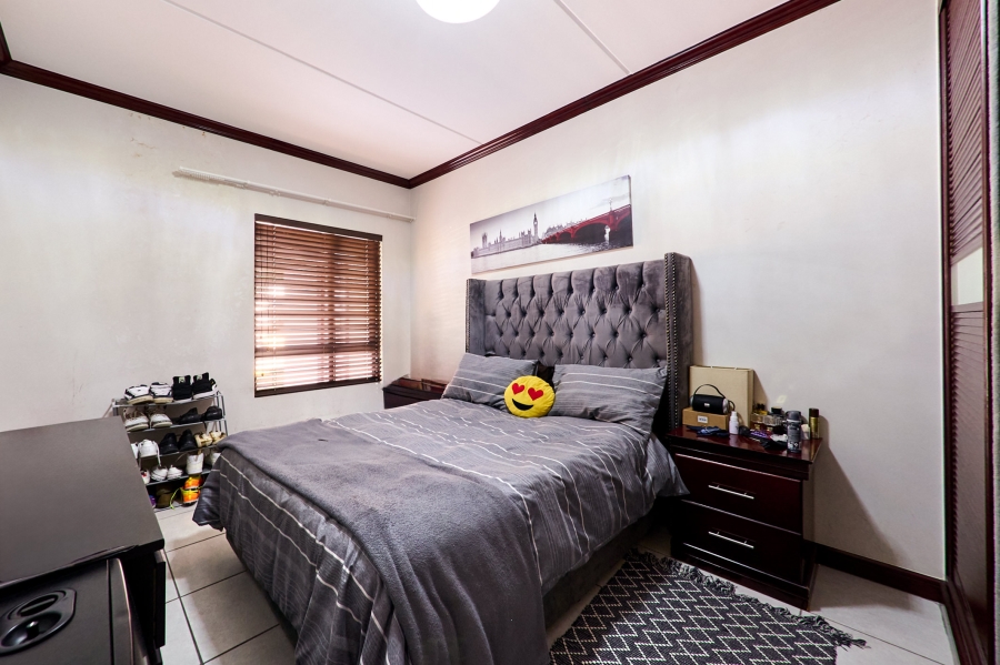 2 Bedroom Property for Sale in Halfway House Gauteng