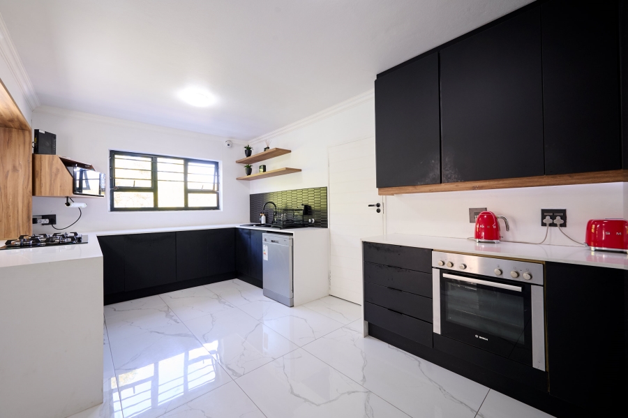 3 Bedroom Property for Sale in Halfway Gardens Gauteng