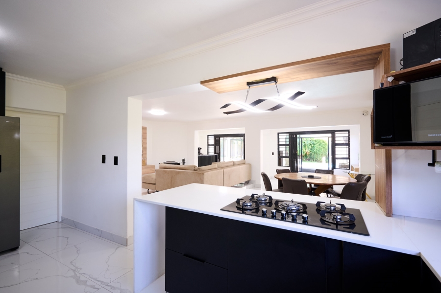 3 Bedroom Property for Sale in Halfway Gardens Gauteng