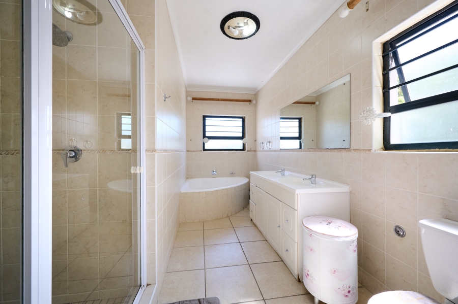 3 Bedroom Property for Sale in Halfway Gardens Gauteng