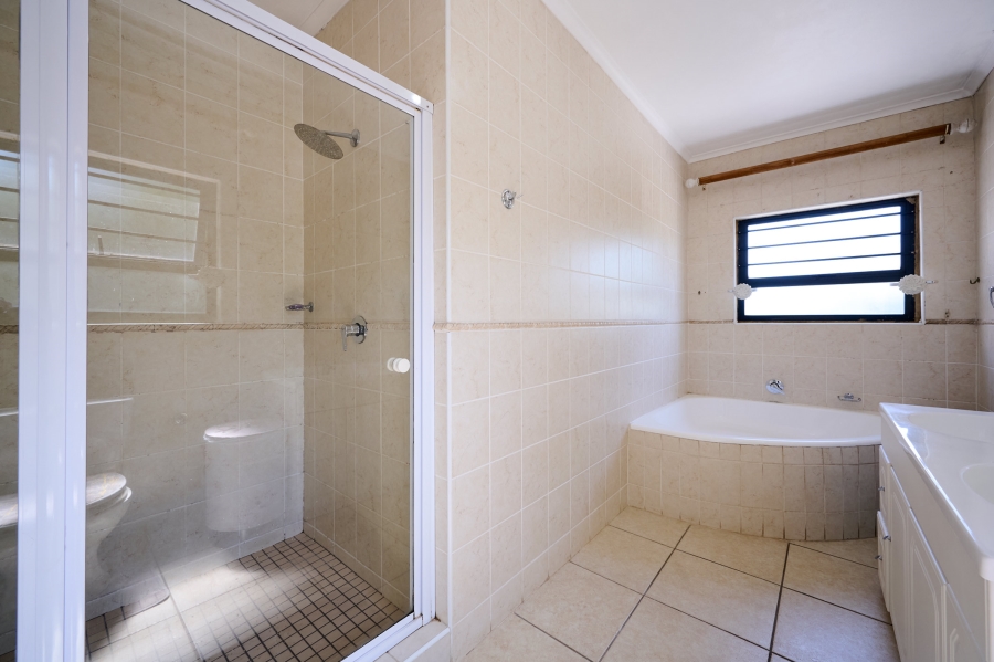 3 Bedroom Property for Sale in Halfway Gardens Gauteng