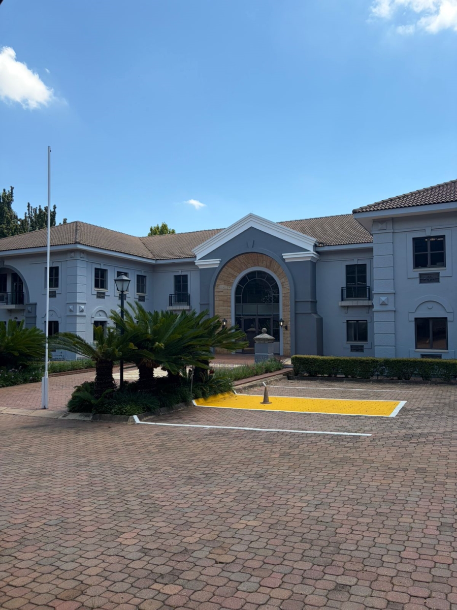 To Let commercial Property for Rent in Hyde Park Gauteng