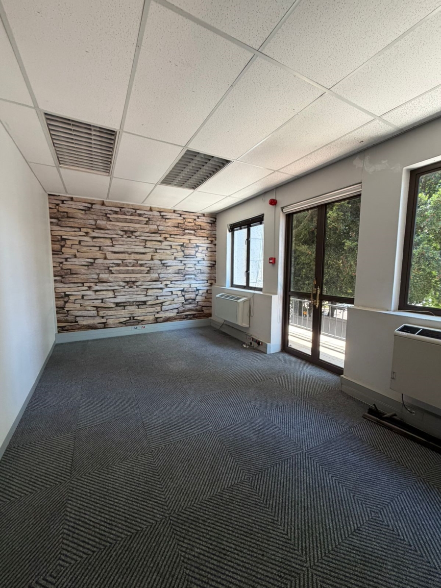 To Let commercial Property for Rent in Hyde Park Gauteng