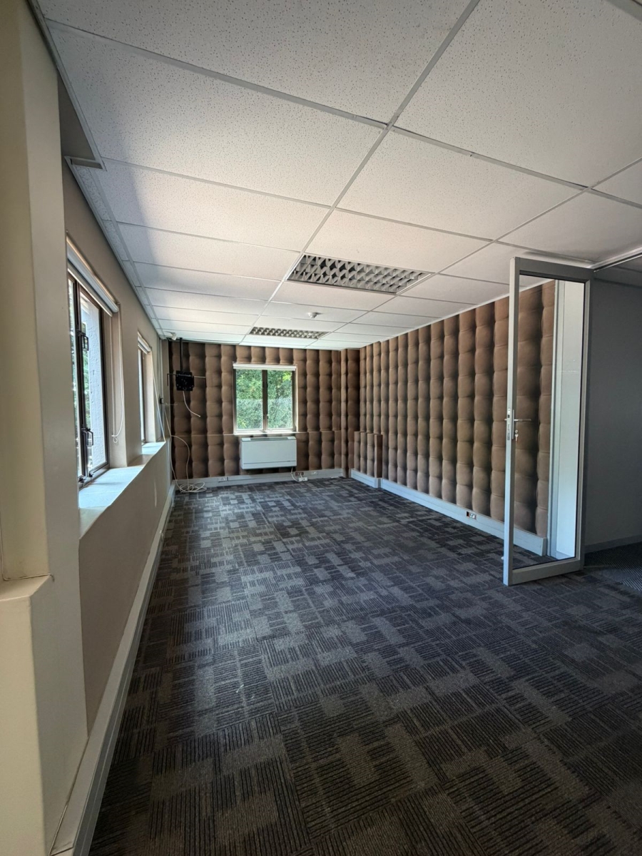 To Let commercial Property for Rent in Hyde Park Gauteng