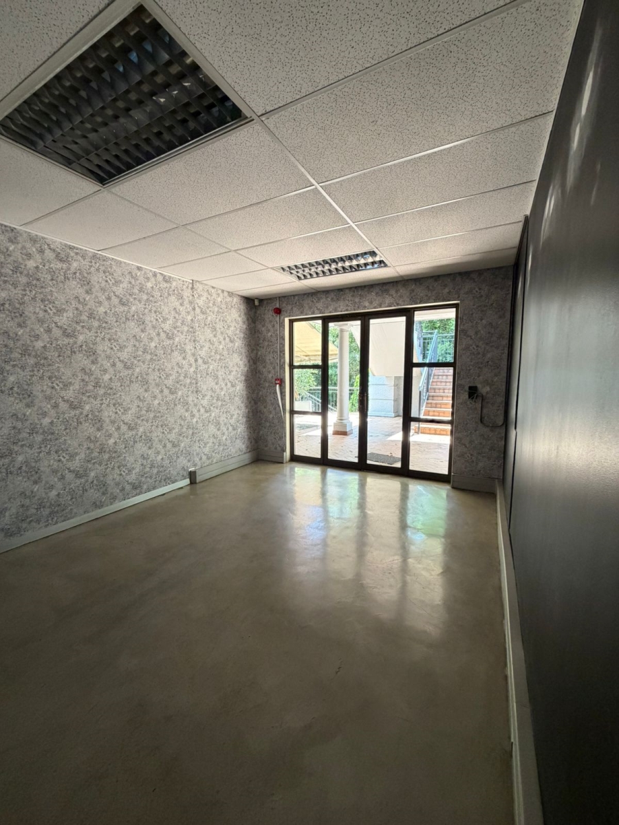 To Let commercial Property for Rent in Hyde Park Gauteng