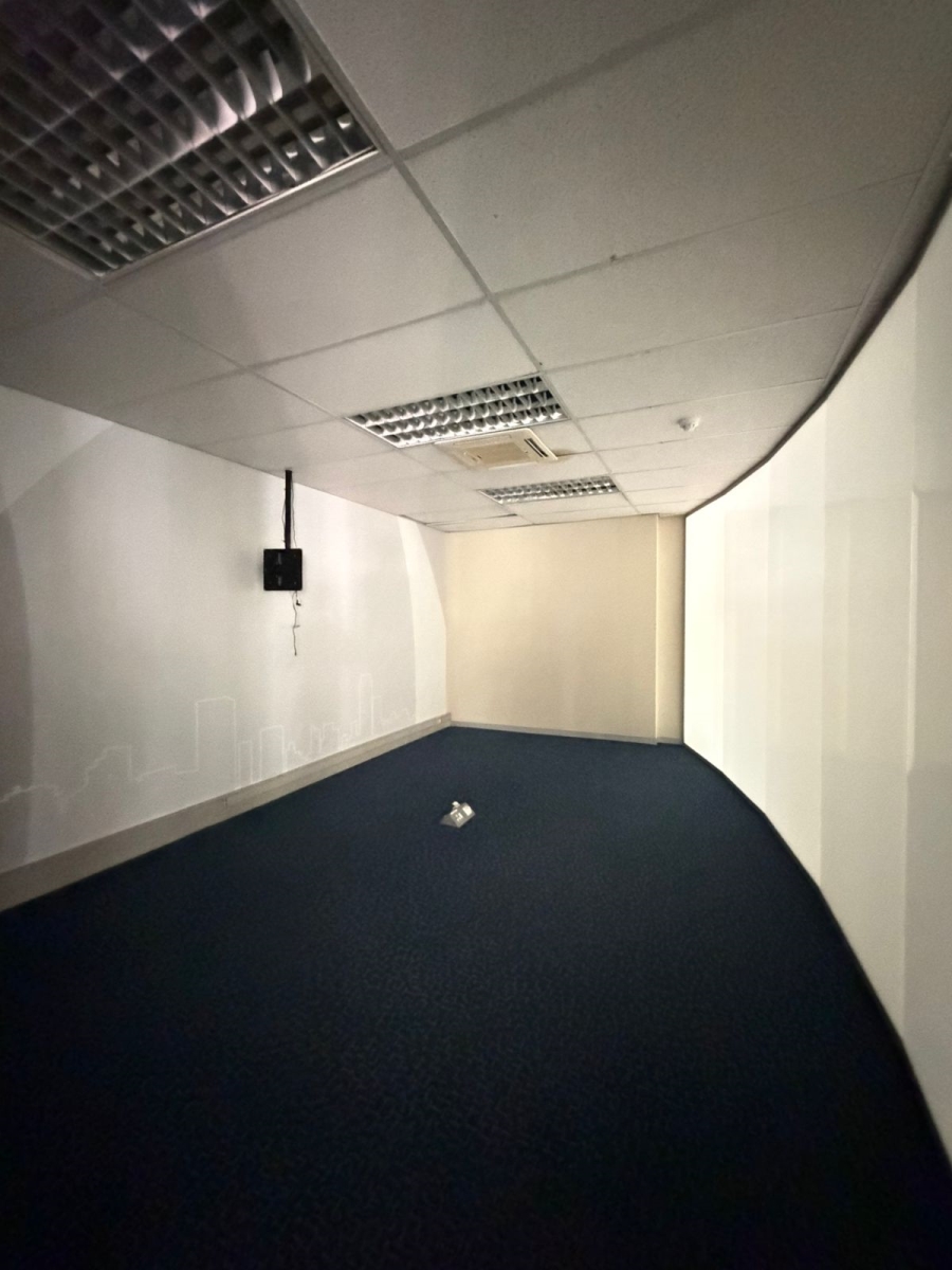 To Let commercial Property for Rent in Hyde Park Gauteng