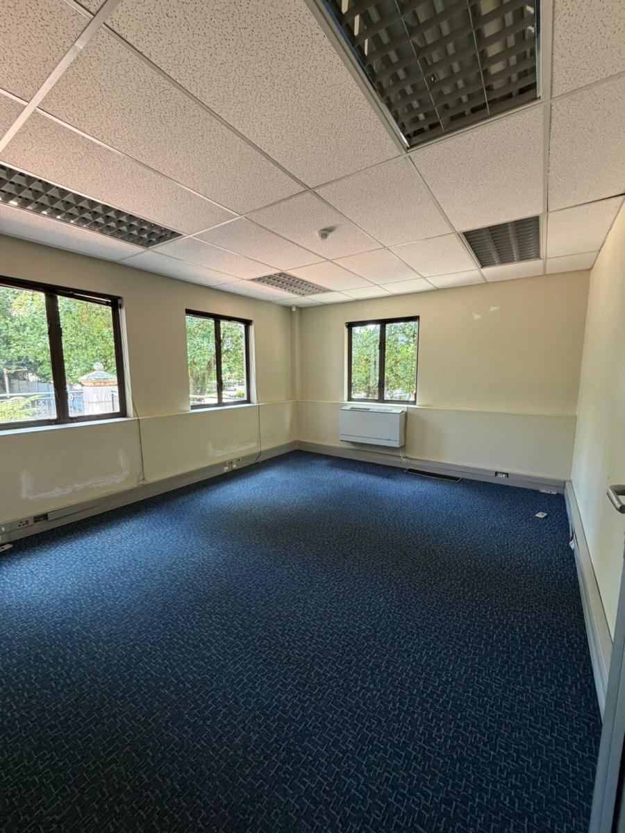 To Let commercial Property for Rent in Hyde Park Gauteng