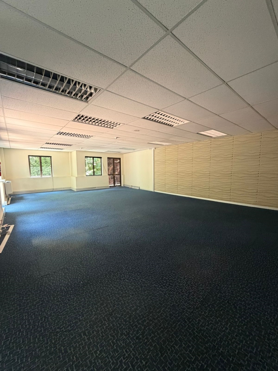 To Let commercial Property for Rent in Hyde Park Gauteng