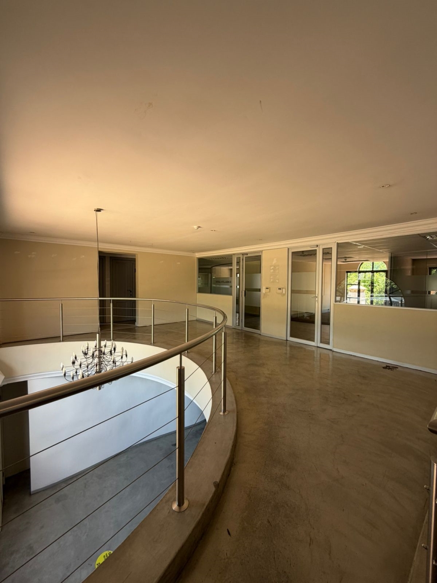 To Let commercial Property for Rent in Hyde Park Gauteng