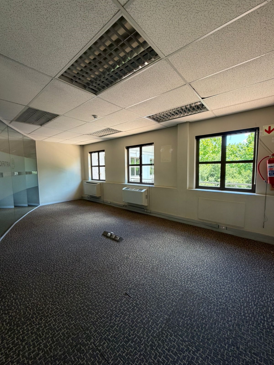 To Let commercial Property for Rent in Hyde Park Gauteng