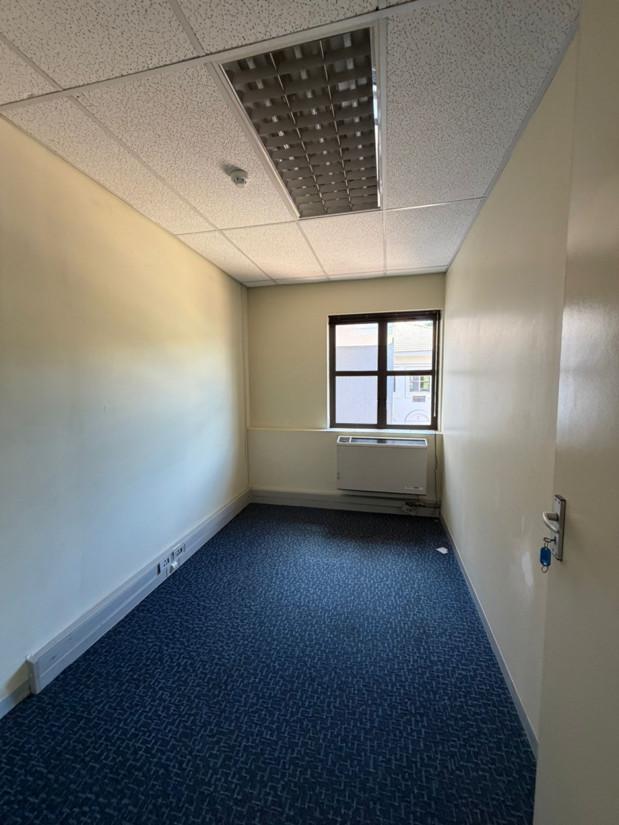 To Let commercial Property for Rent in Hyde Park Gauteng