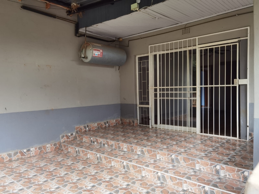 4 Bedroom Property for Sale in Meyerspark Gauteng