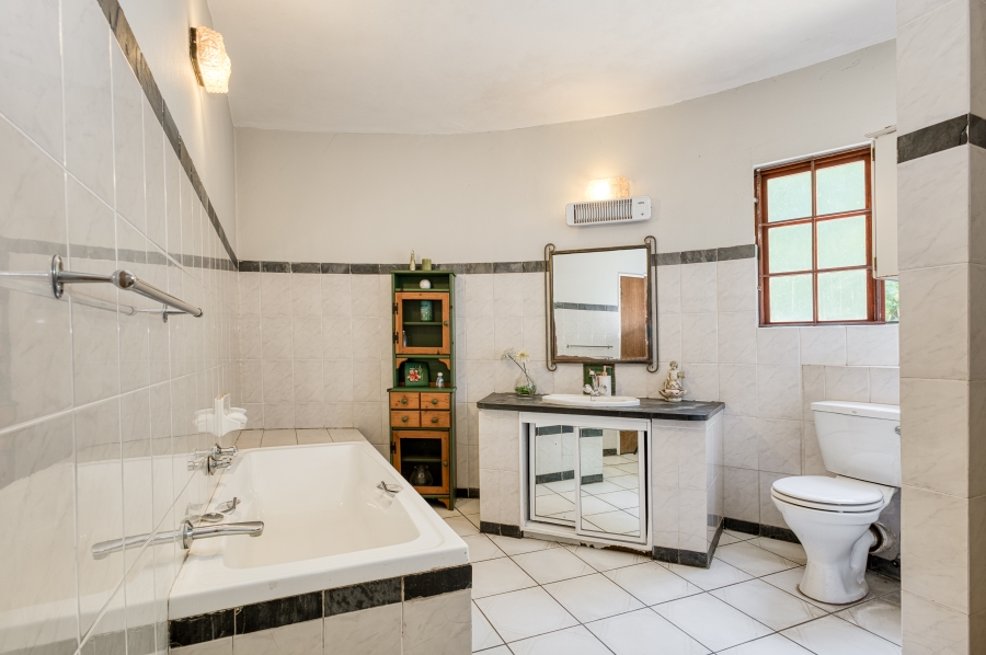 4 Bedroom Property for Sale in Farmall A H Gauteng