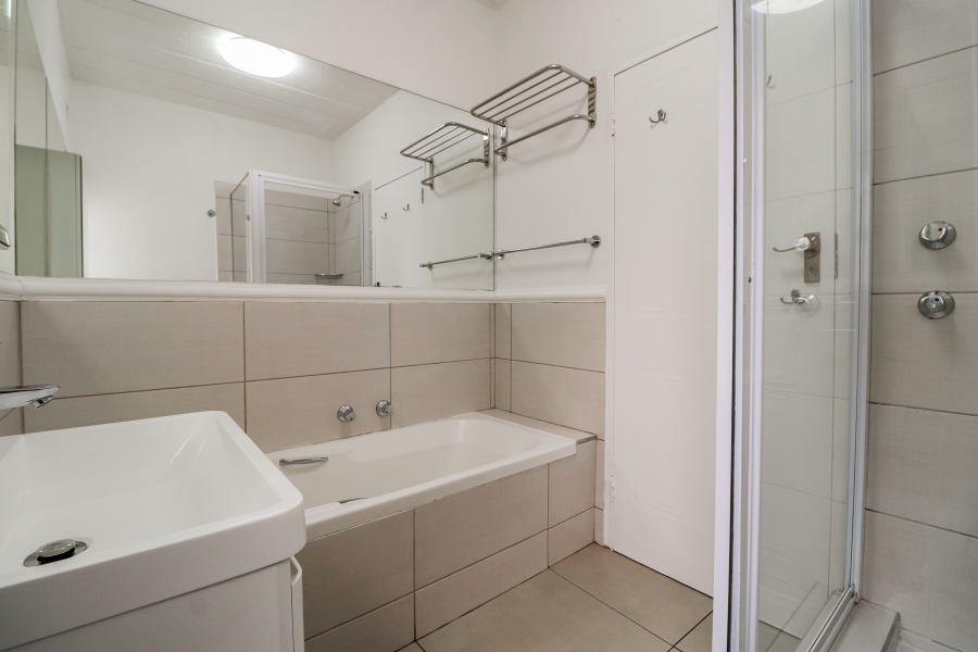 To Let 2 Bedroom Property for Rent in Melrose North Gauteng