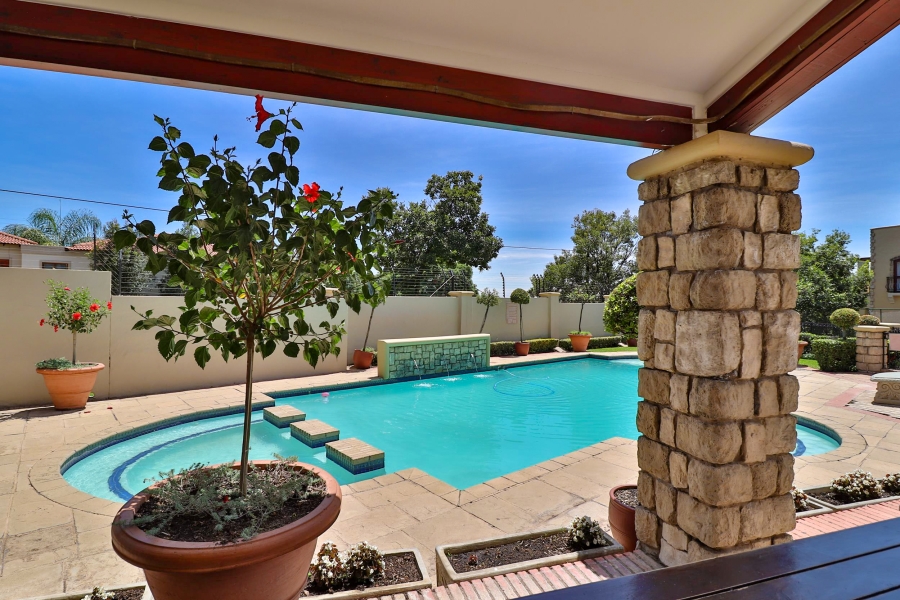 To Let 2 Bedroom Property for Rent in Morningside Gauteng