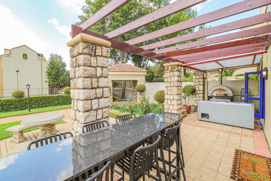 To Let 2 Bedroom Property for Rent in Morningside Gauteng